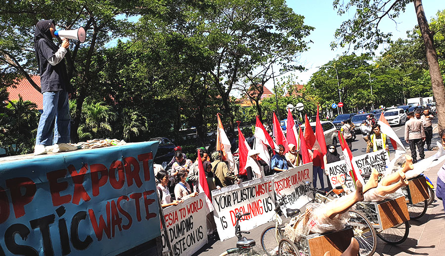 Sampah Plastik Impor Masih Banjiri Jawa&nbsp;Timur